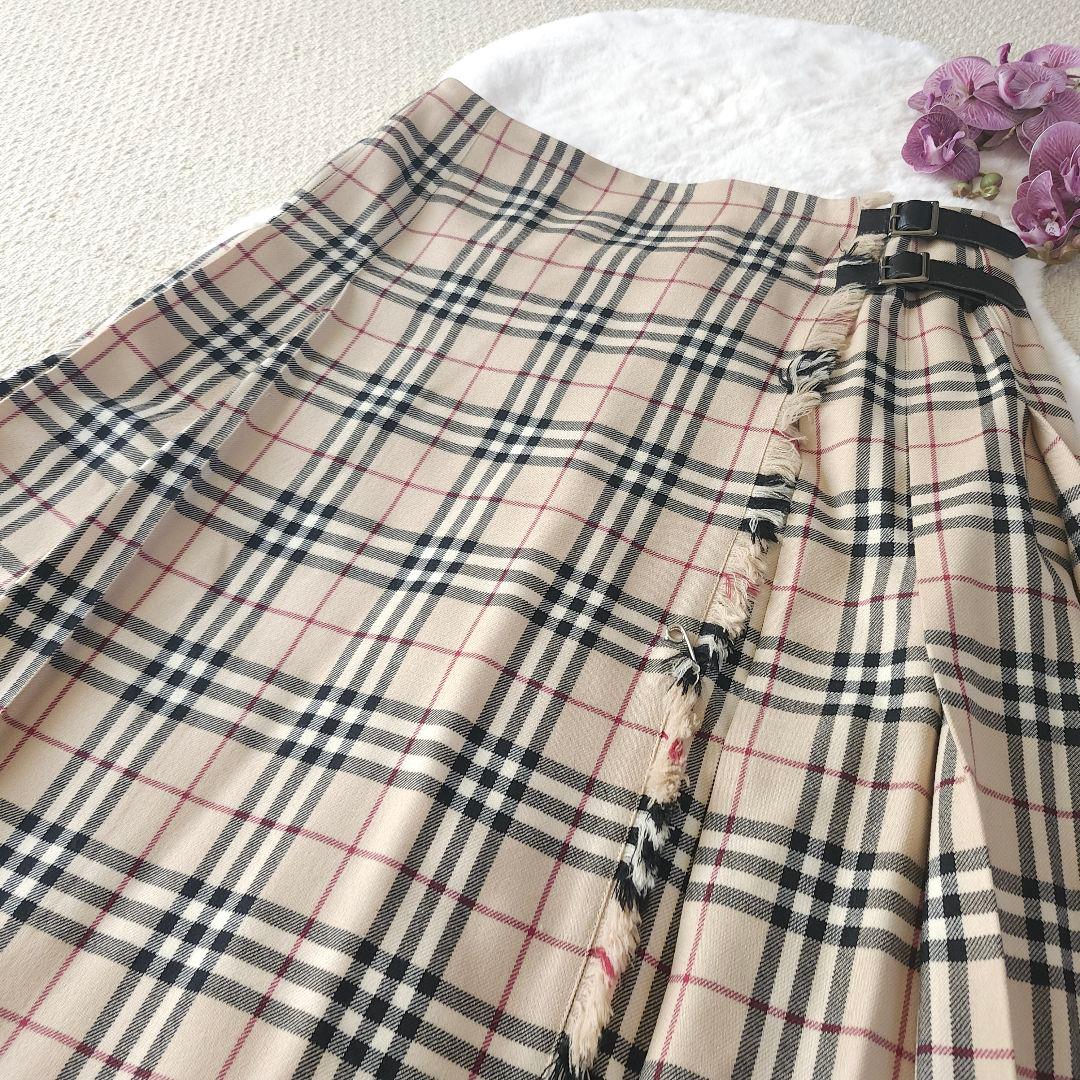 BURBERRY LONDON ベルト付きノバチェック柄 プリーツラップスカート