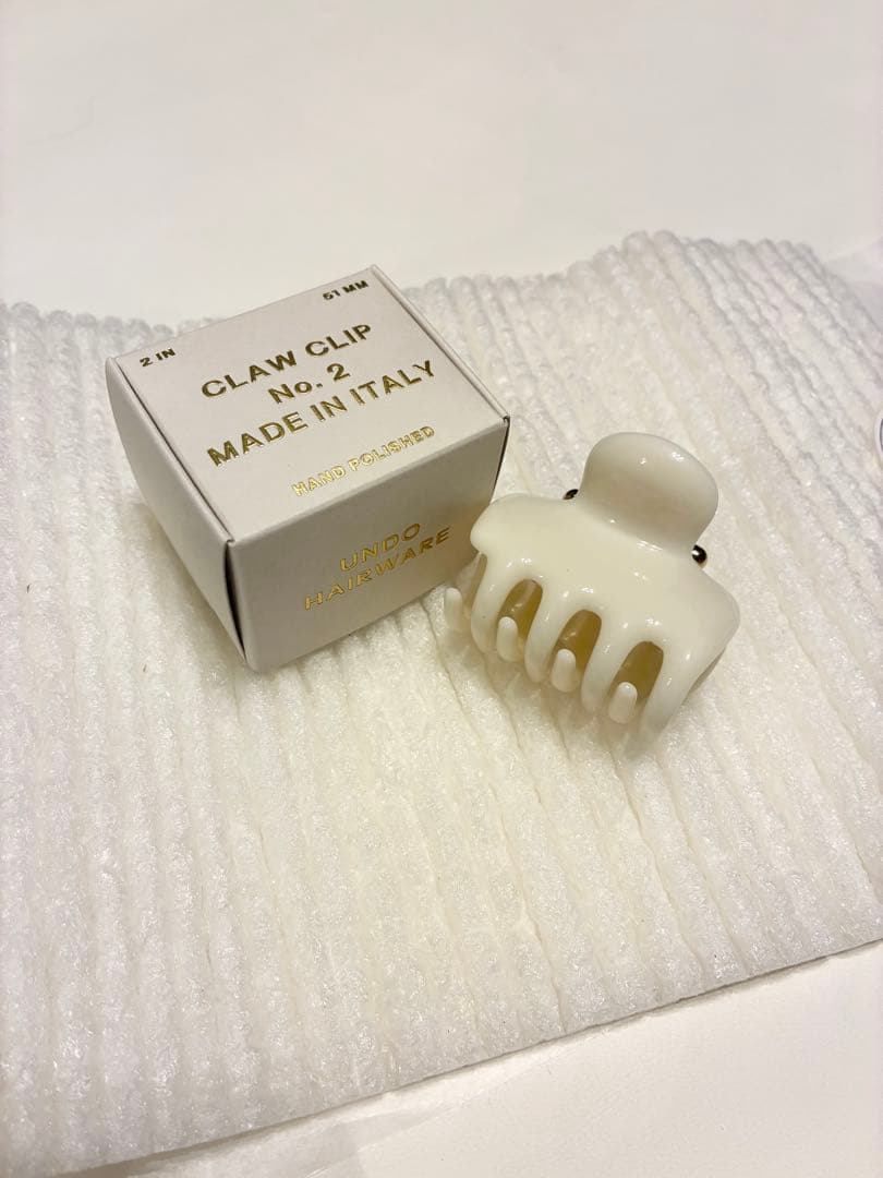 新品UNDO HAIRWARE ヘアクリップ No.2 IVORY