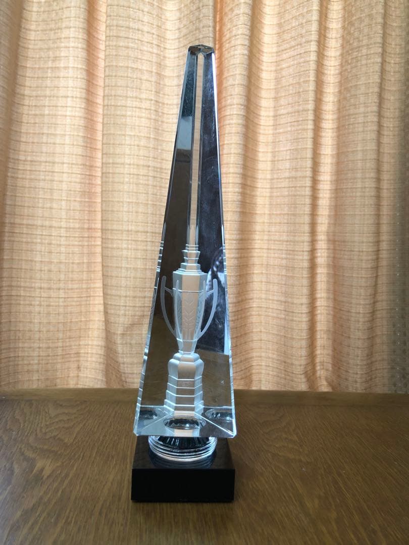 SUNLEO サンレオ クリスタルトロフィー　表彰優勝商品　高さ35cm