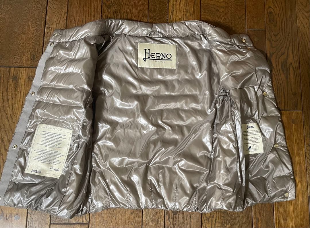 ※専用品　極美品　ヘルノ　ショートスリーブ ダウンジャケット