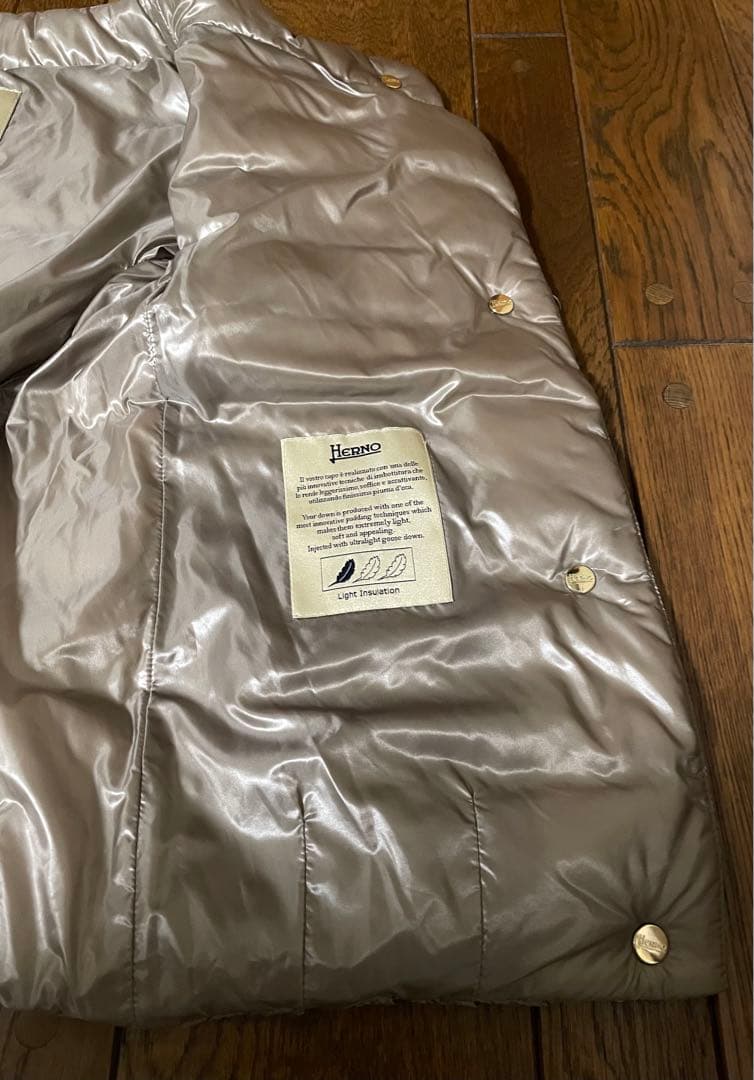 ※専用品　極美品　ヘルノ　ショートスリーブ ダウンジャケット