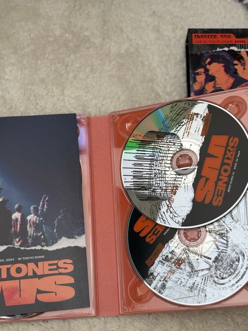 美品　SIXTONES LIVE DVD VVS 初回盤　フォトブック付