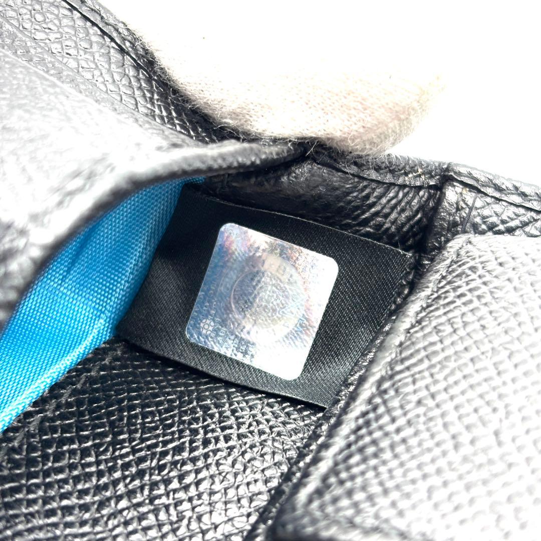 美品 ブルガリ ビーゼロワン 二つ折り財布 ロゴ金具 レザー バイカラー 黒 青