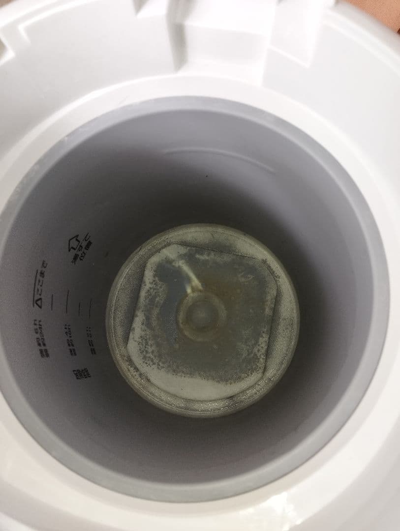 ②　象印 EE-RN ホワイト 加湿器