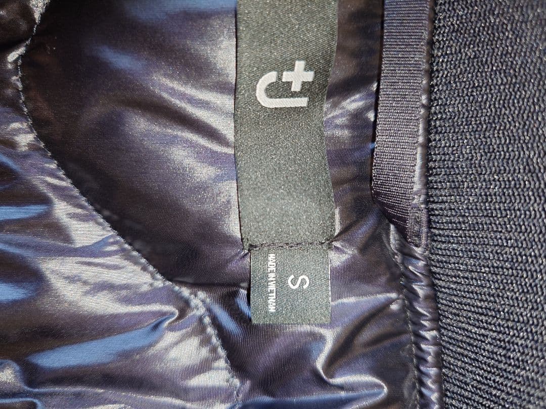 UNIQLO　+J復刻ハイブリッドダウンオーバーサイズMA1 Sサイズ ブラック