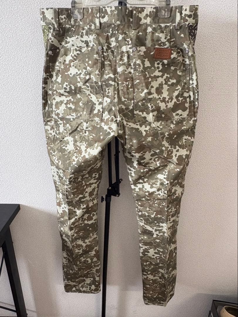 s337 BURBERRY LONDON ENGLAND 迷彩　TB パンツ