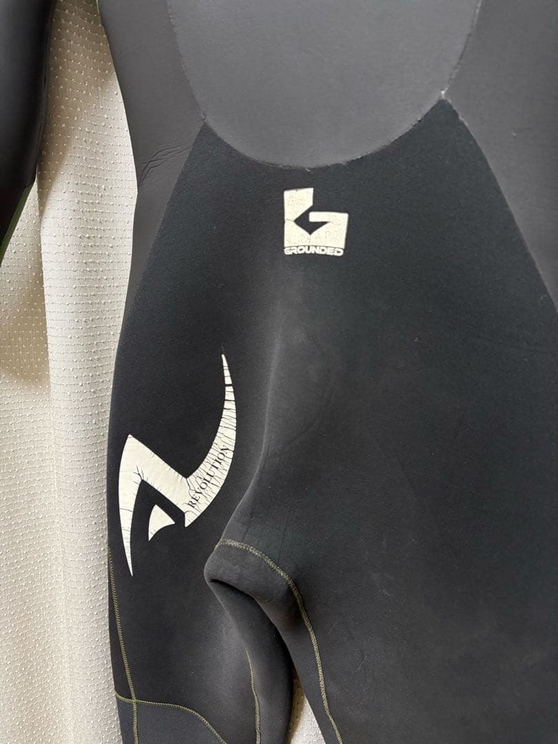 REVOLUTION(レボリューション)5×3mm セミドライ メンズL相当