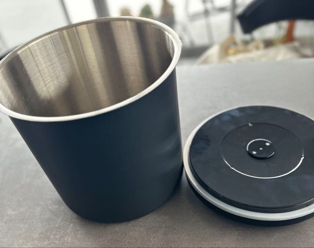 OoBLE オーブル　真空保存容器　米びつ