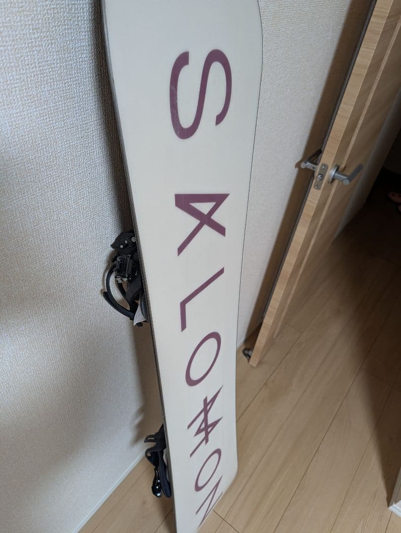 【未使用】SALOMON スノーボード 152cm バインディング付き（M）