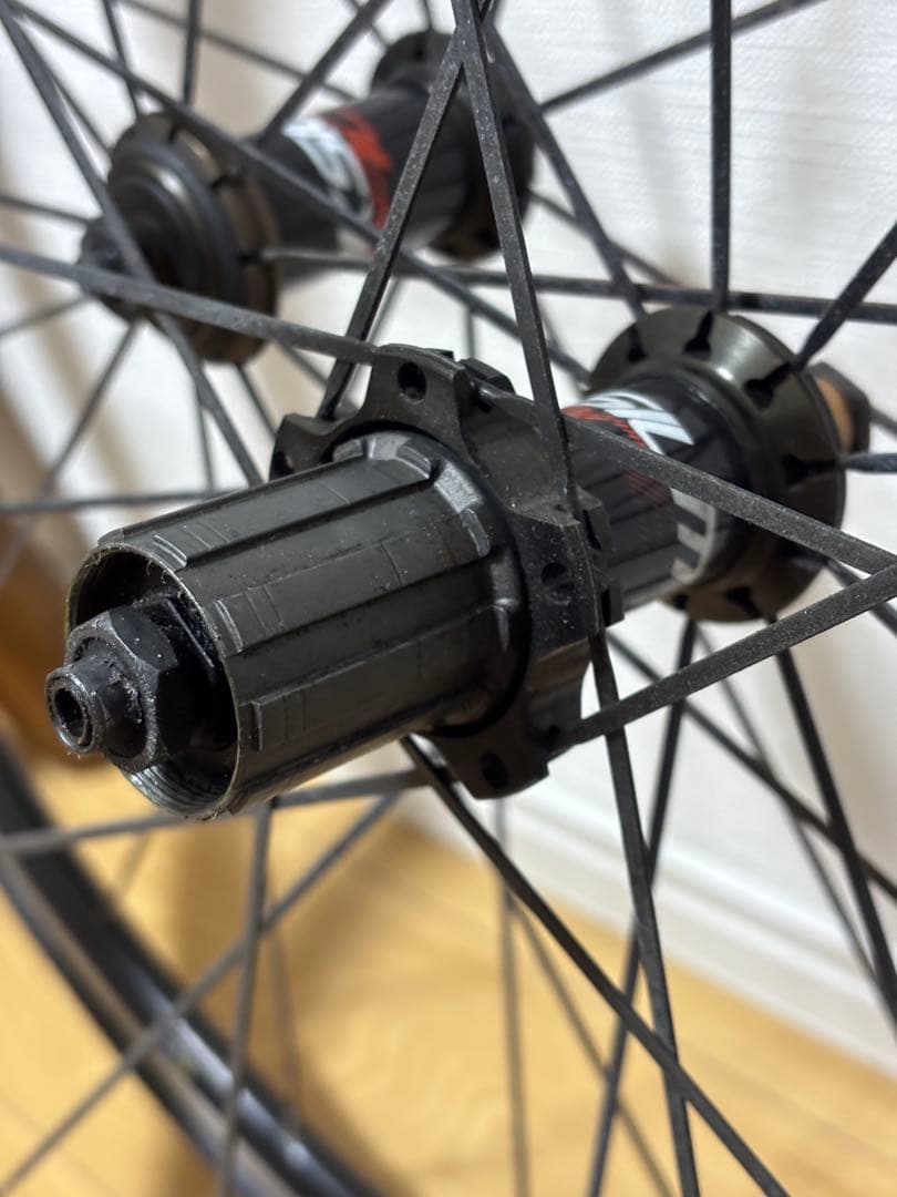 MAVIC AKSIUM RACE C15 シマノ10速 タイヤ付