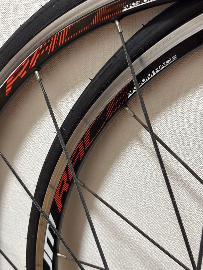 MAVIC AKSIUM RACE C15 シマノ10速 タイヤ付