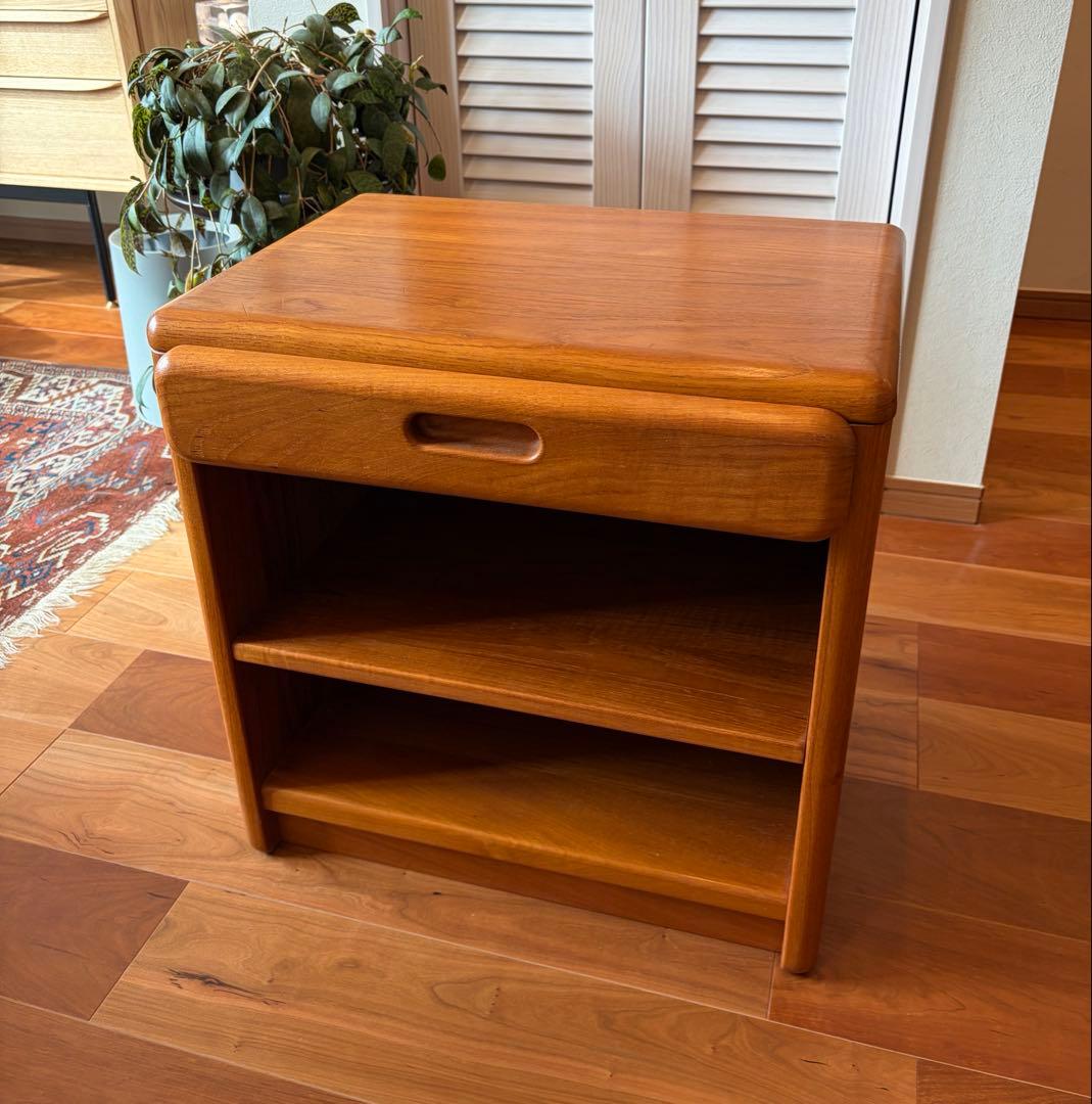 北欧　ビンテージ　チーク材　キャビネット　シェルフ