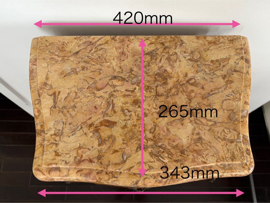 インレイと木目が美しい、スモールチェスト　大理石