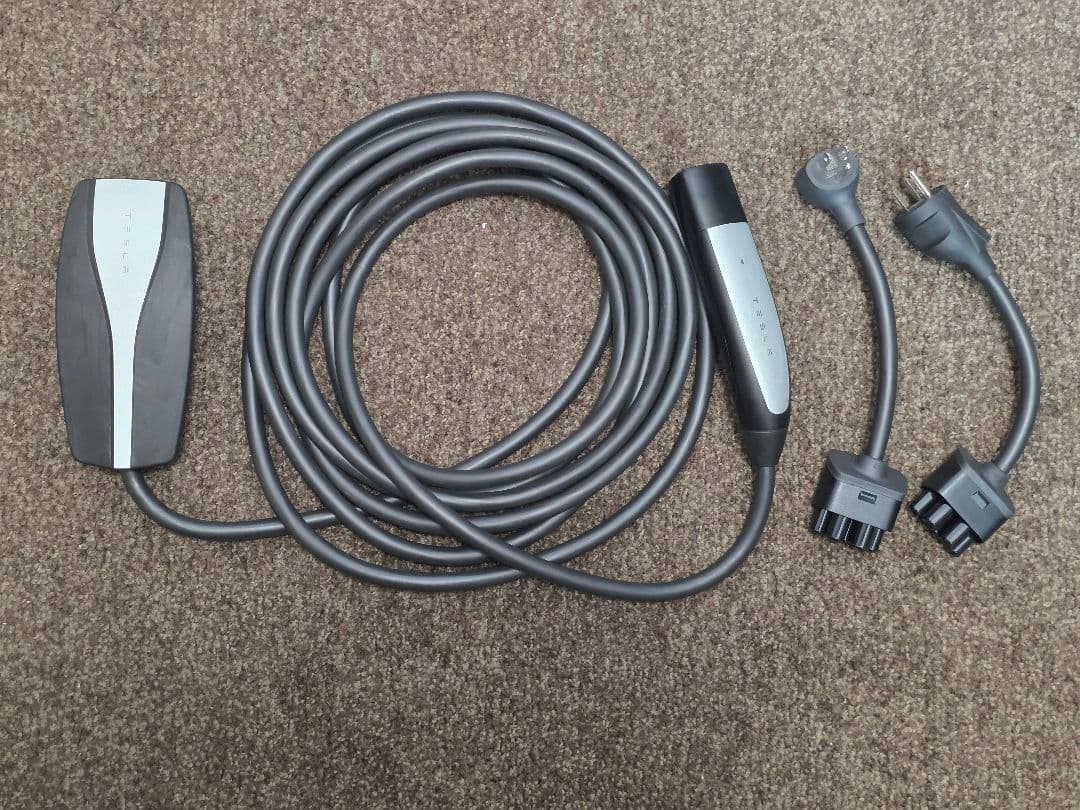 テスラ専用 GEN II モバイルコネクター Tesla mobile