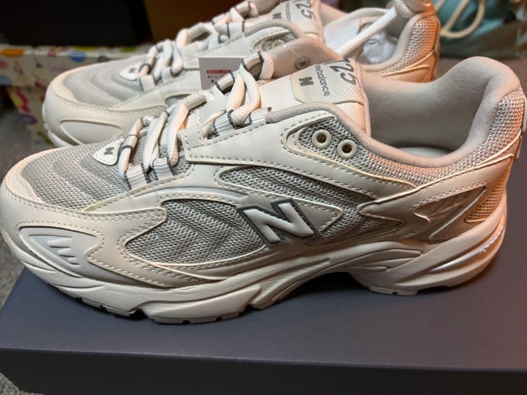 ニューバランス　725
