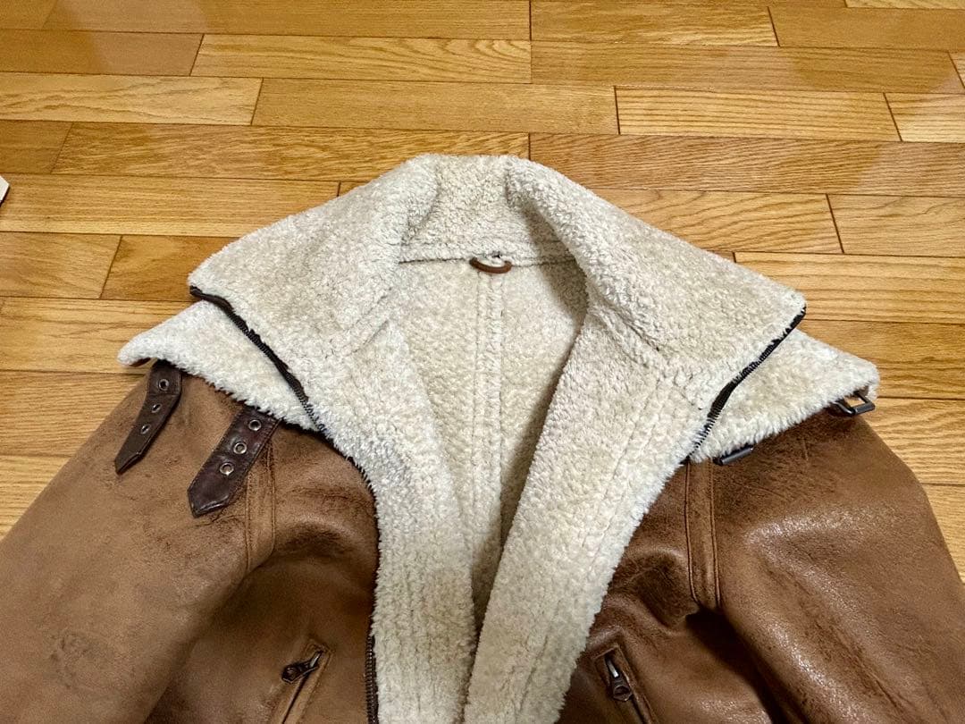 ザラ ZARAフェイク ムートン ミリタリー ファー ボア B-3ジャケット防寒