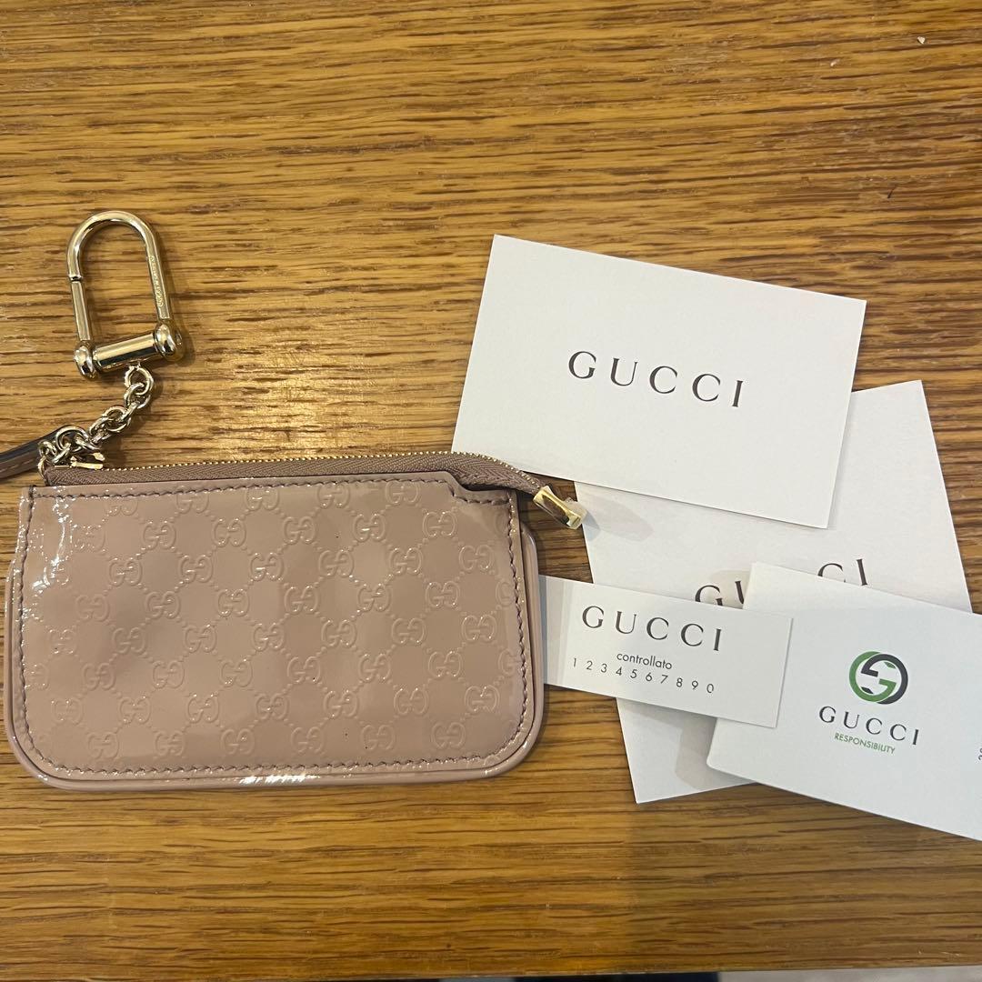 GUCCI シマ　キーフック付きケース