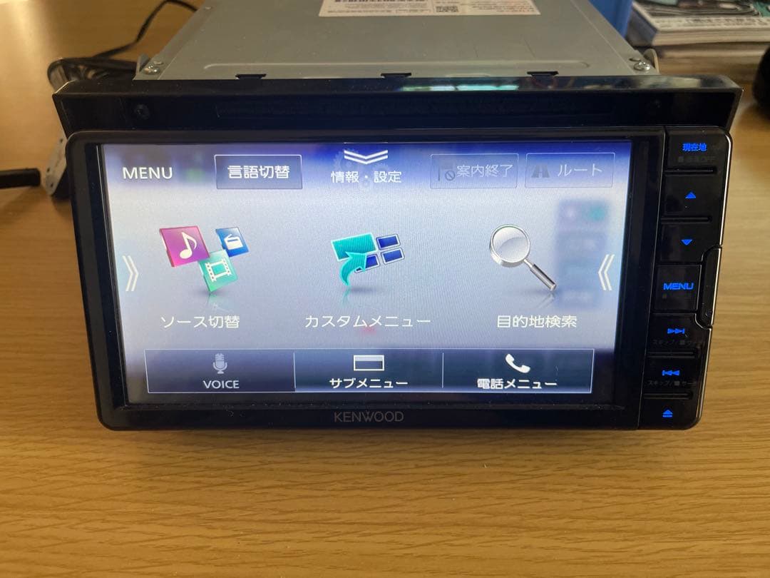 KENWOOD MDV-D709BTW カーナビ フルセグ　最安値‼️