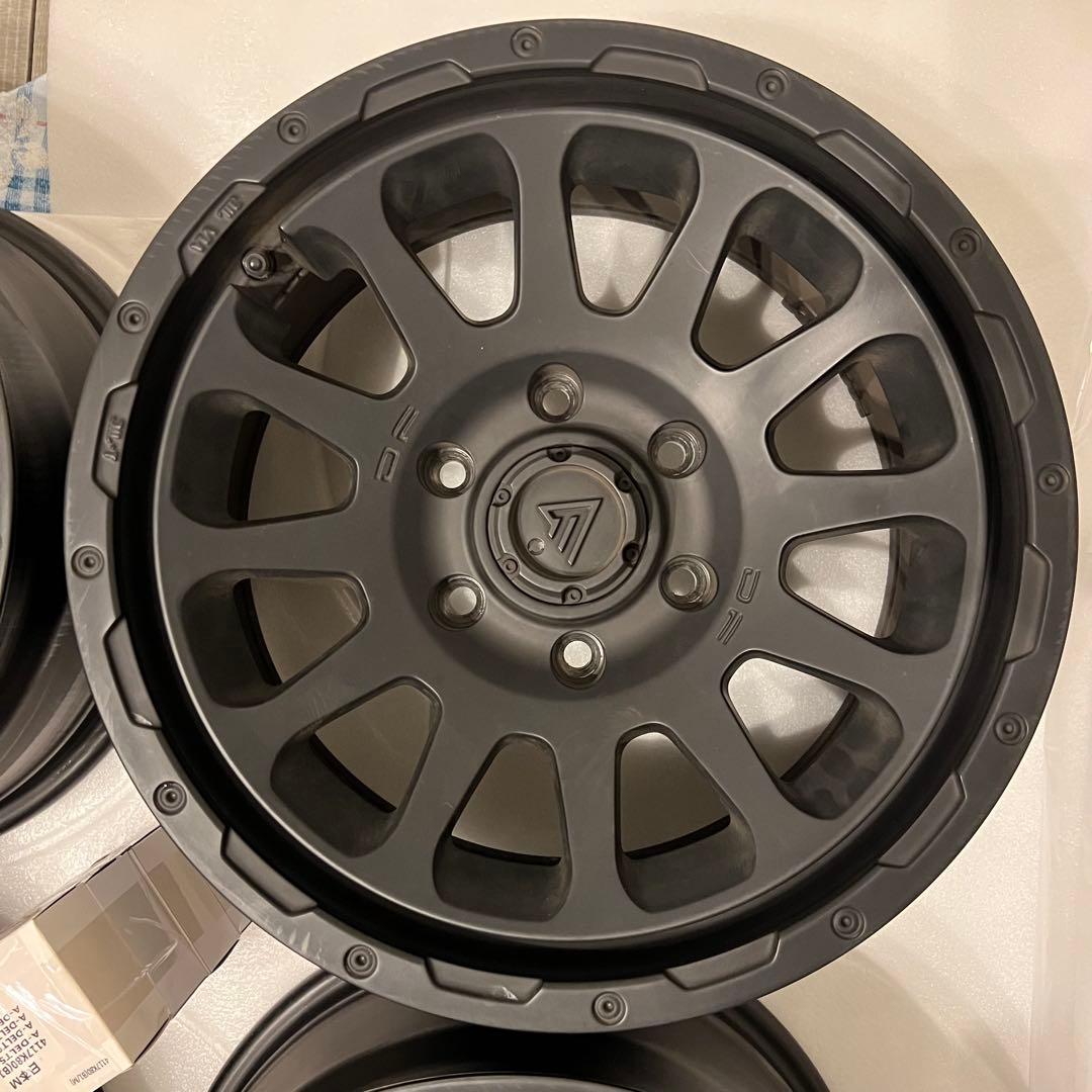 まっつん①デルタフォース オーバル 17インチ 8.0J+20 6穴