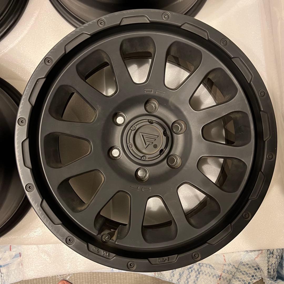 まっつん①デルタフォース オーバル 17インチ 8.0J+20 6穴