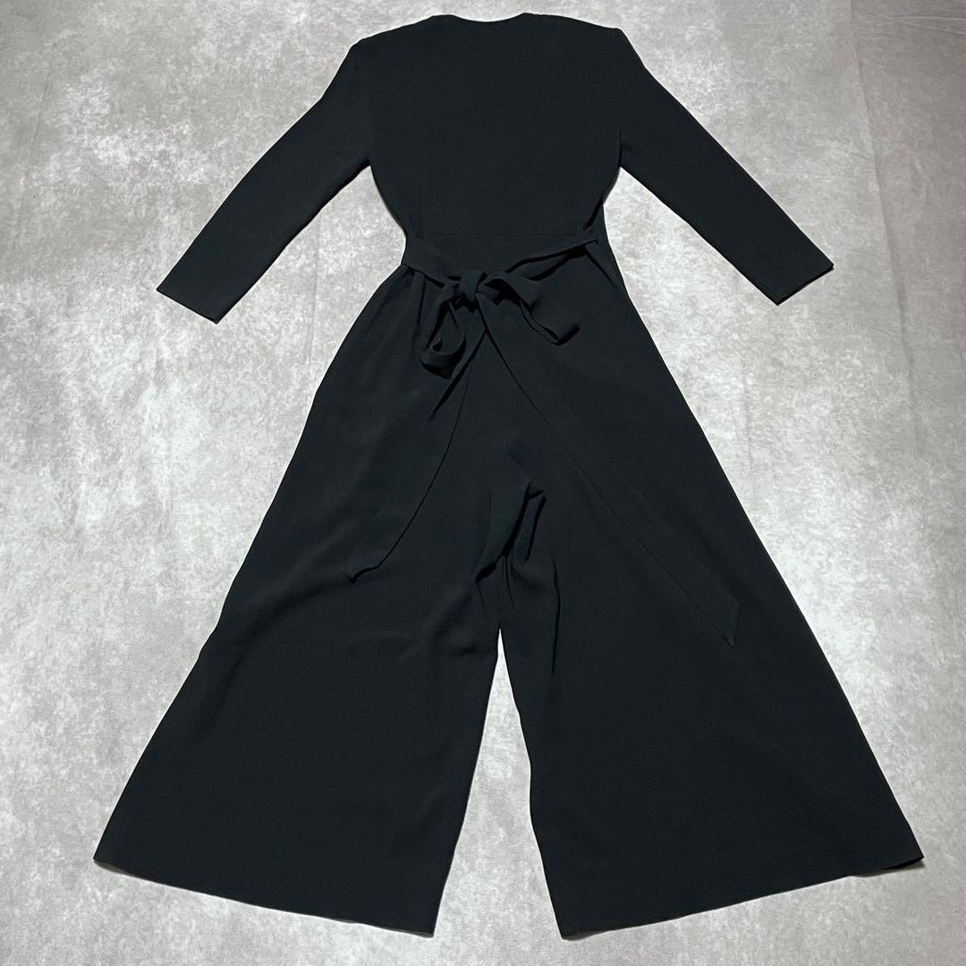 ダイアンフォンファステンバーグ　DVF （2） オールインワン　Vネック　黒