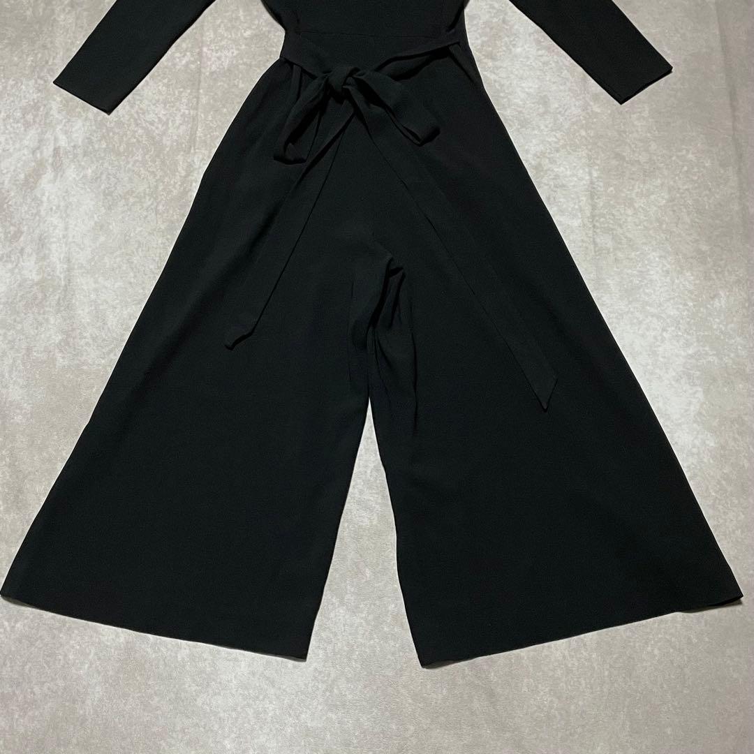 ダイアンフォンファステンバーグ　DVF （2） オールインワン　Vネック　黒