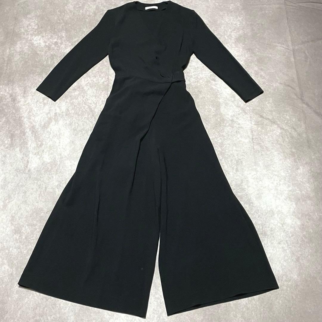 ダイアンフォンファステンバーグ　DVF （2） オールインワン　Vネック　黒