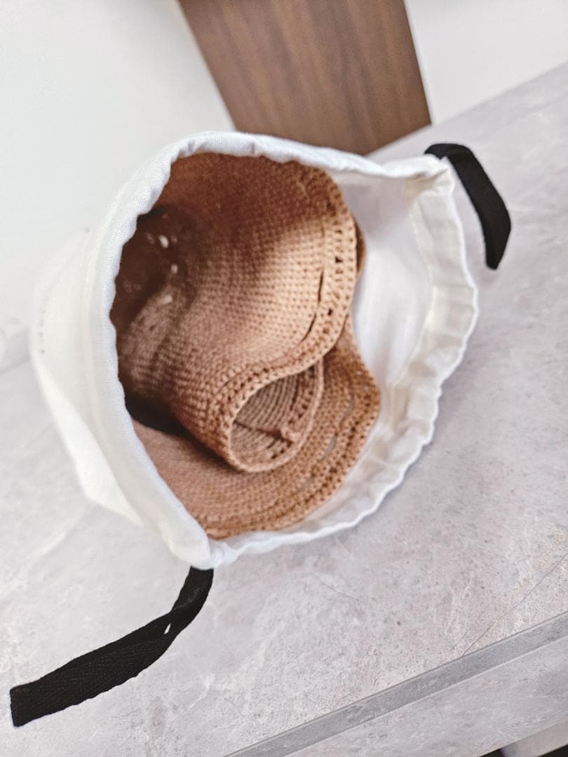 ◆ヘレンカミンスキー【未使用】レアなラフィアハット 一点もの！4万 プリム幅8㎝