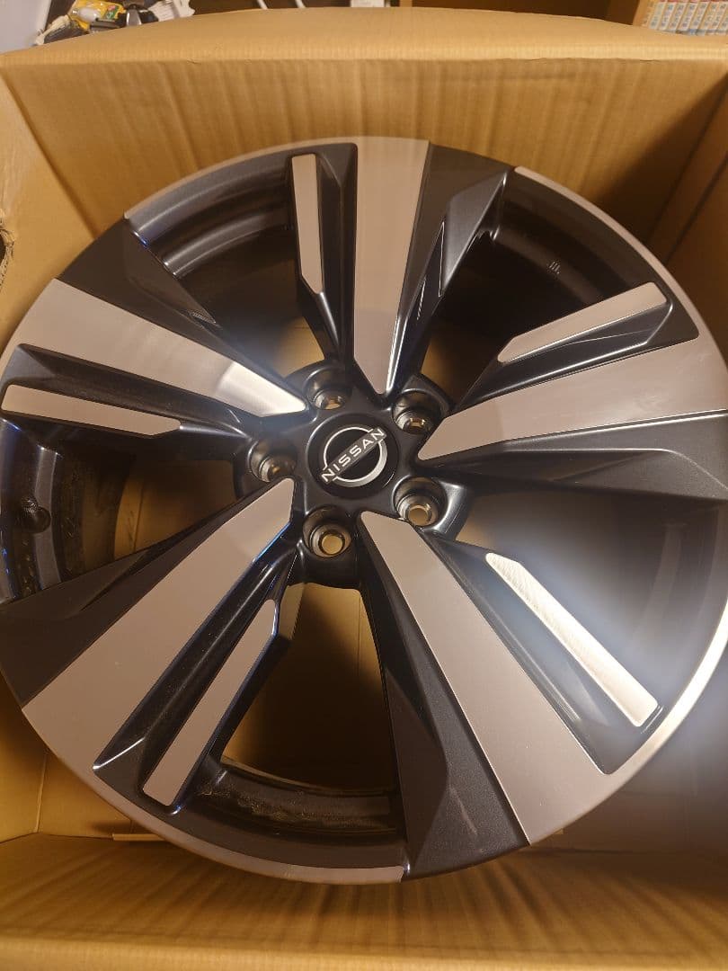 新車外し　日産 T33 エクストレイル G 純正ホイール19インチ4本セット