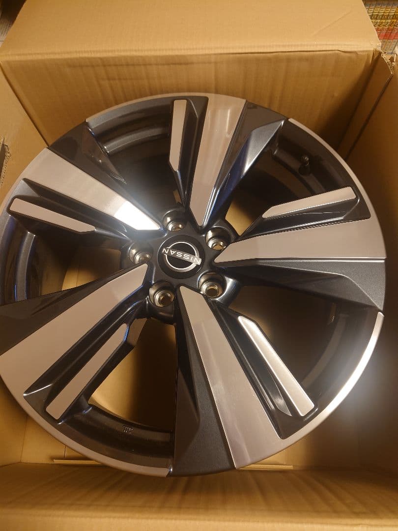 新車外し　日産 T33 エクストレイル G 純正ホイール19インチ4本セット