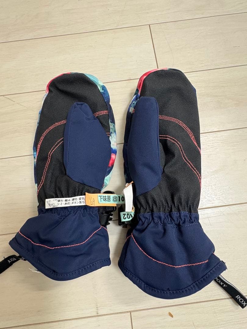 レディース　スノーボードウェアセット（ジャケット・パンツ・手袋・ゴーグル、帽子）