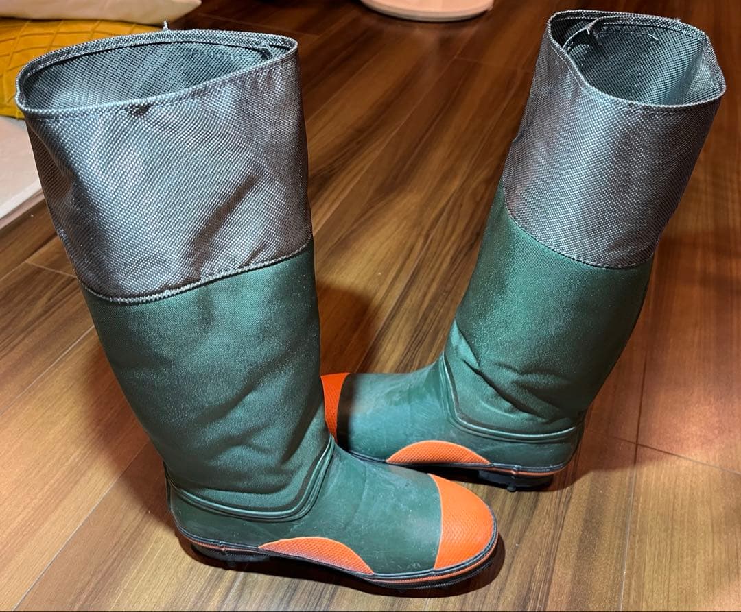 ミツウマ　スパイク付き長靴　岩礁80型