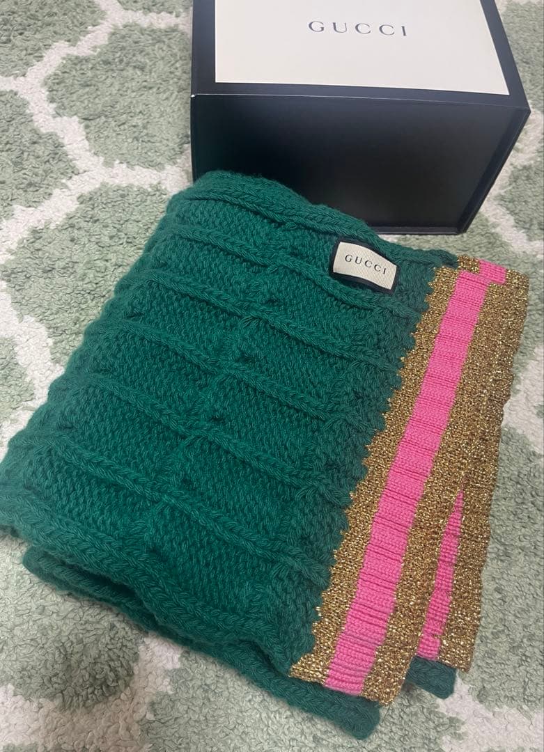 未使用GUCCIグッチウールカシミヤスカーフ