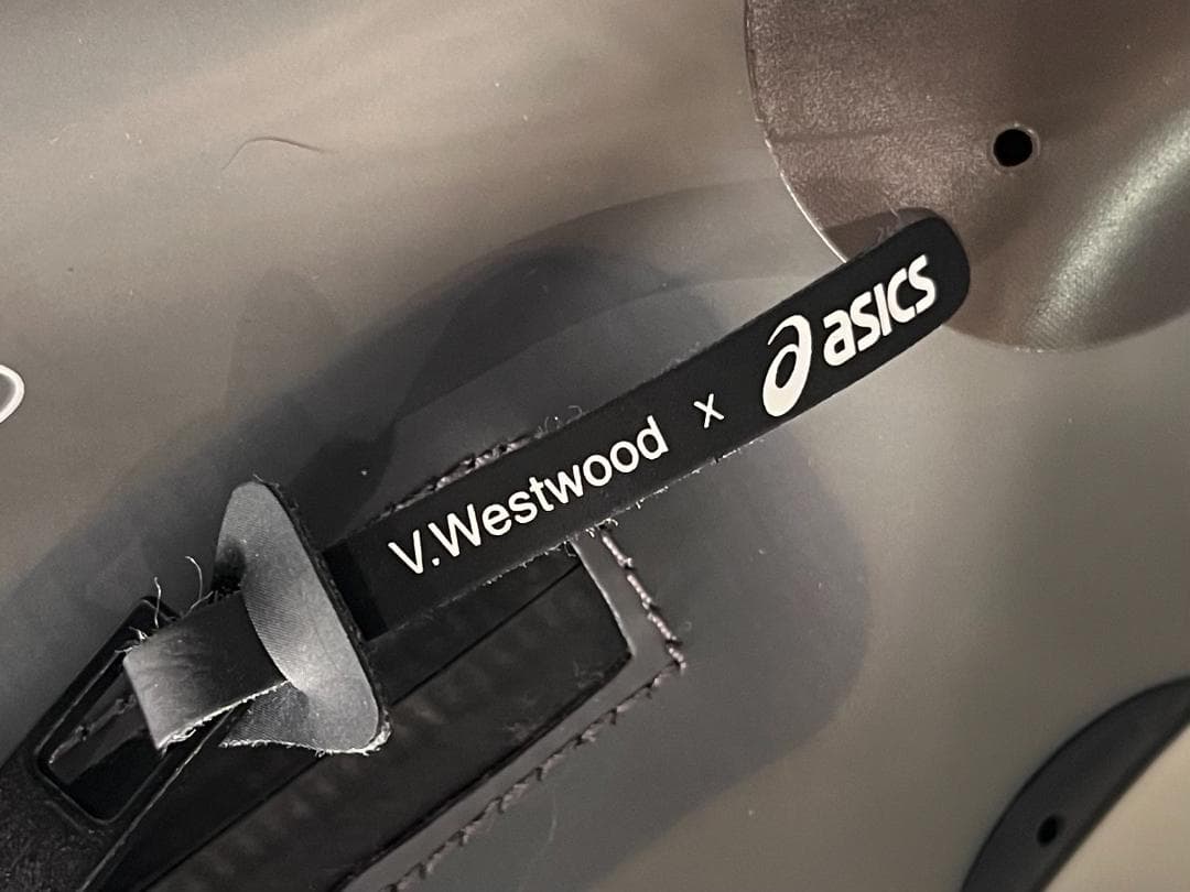 美品☆21ss／アシックス×ヴィヴィアンウエストウッド／GEL-KAYANO27