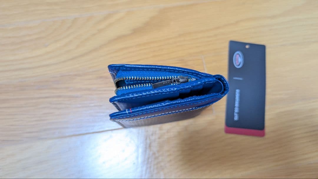 クシタニ　ファスナー付2つ折り財布（P-4323）