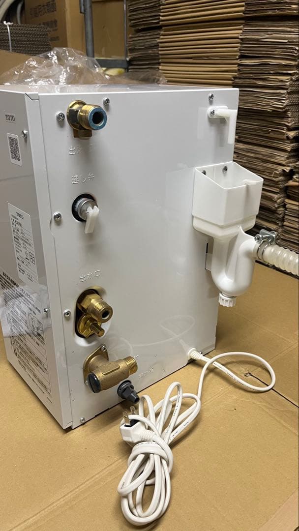 TOTO電気温水器5.8L　旧品番：RESK06A1　現行品：RESK06A1R