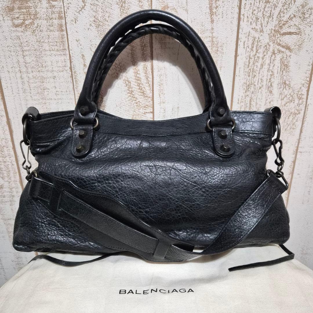 BALENCIAGA FIRST バレンシアガ ザ・ファースト