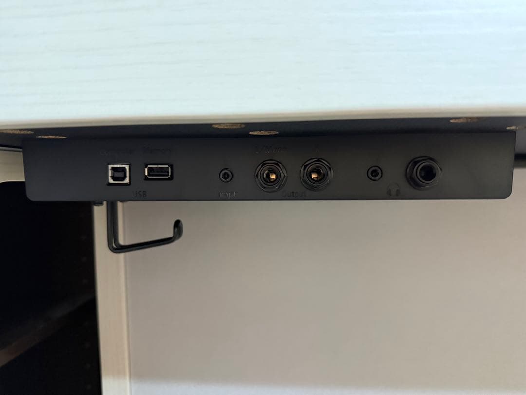 む*ん様 電子ピアノ LX706GP 白【椅子、遮音カーペット、ヘッドホン付】