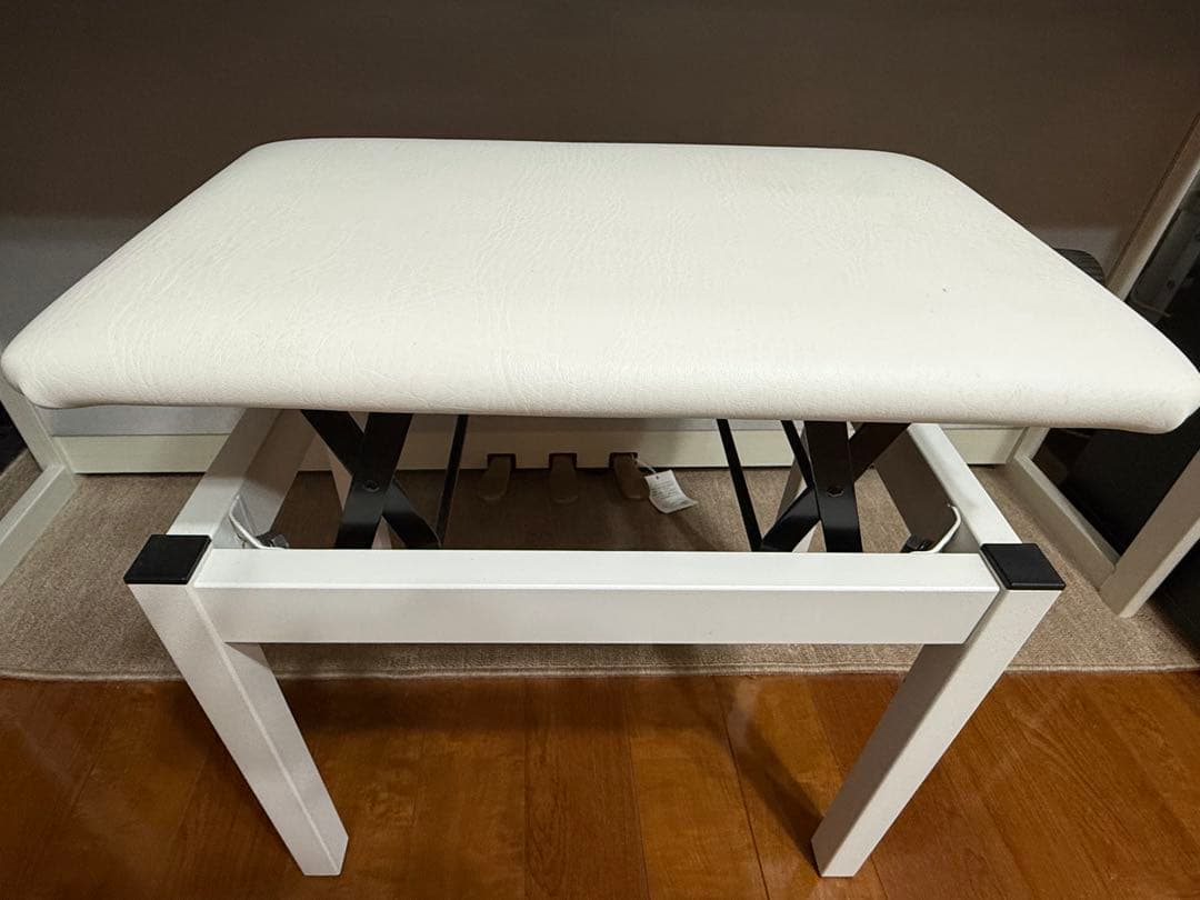 む*ん様 電子ピアノ LX706GP 白【椅子、遮音カーペット、ヘッドホン付】