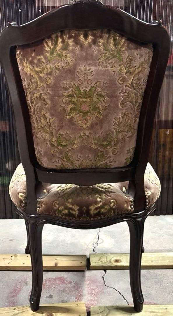 N2278 カリモク　ドマーニ　金華山　ルイ15世　鋲打ち　ダイニングチェア