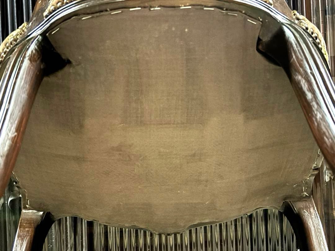 N2278 カリモク　ドマーニ　金華山　ルイ15世　鋲打ち　ダイニングチェア