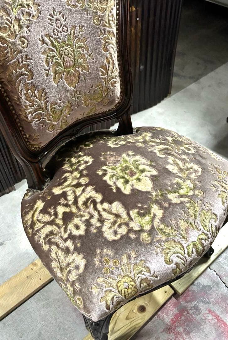 N2278 カリモク　ドマーニ　金華山　ルイ15世　鋲打ち　ダイニングチェア