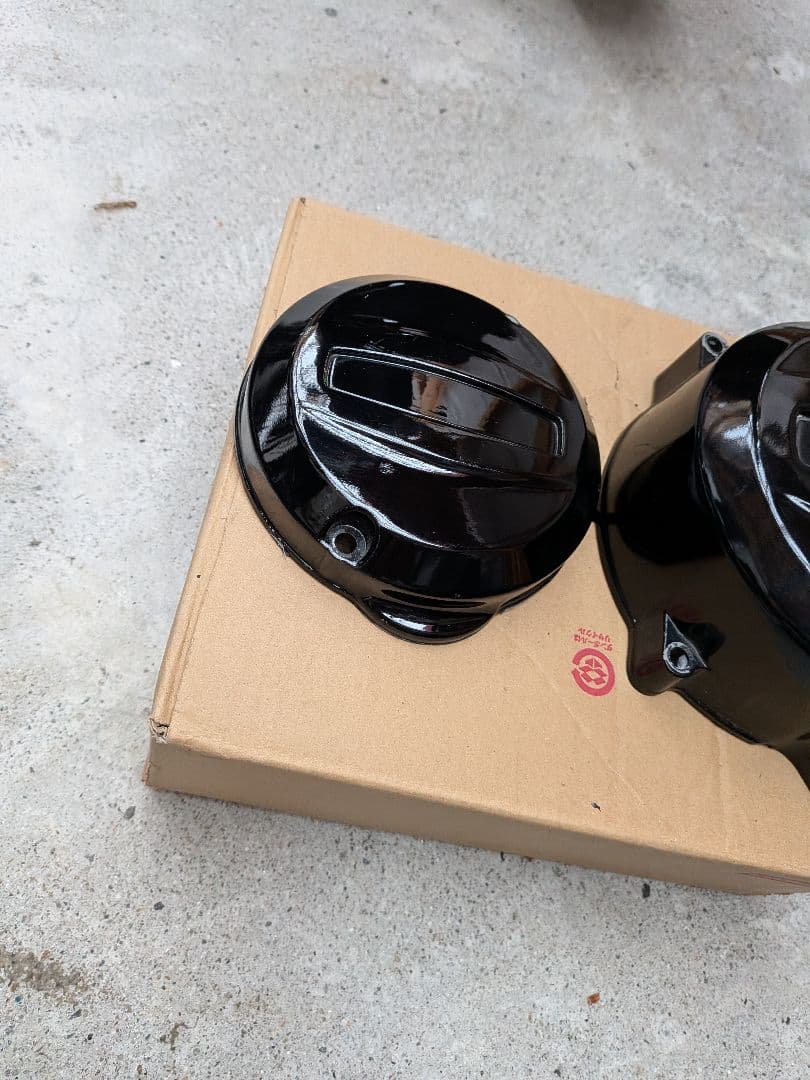 Z400GP純正のジェネレーターカバーポイントカバー