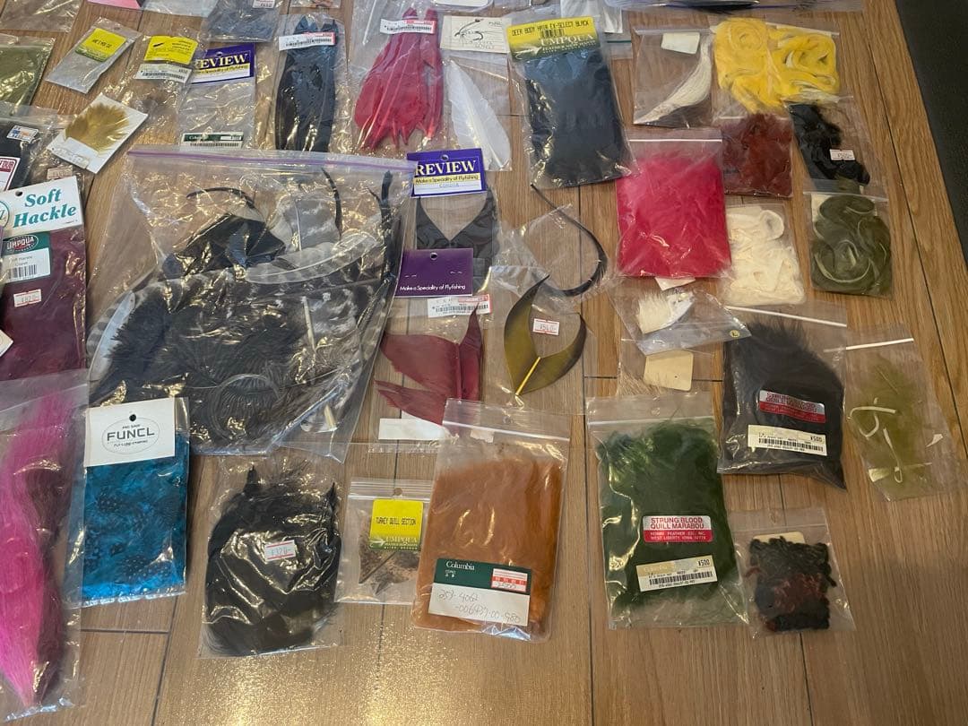 三歩フライフィッシング　フライタイイングマテリアルセット　定番色ハックル含