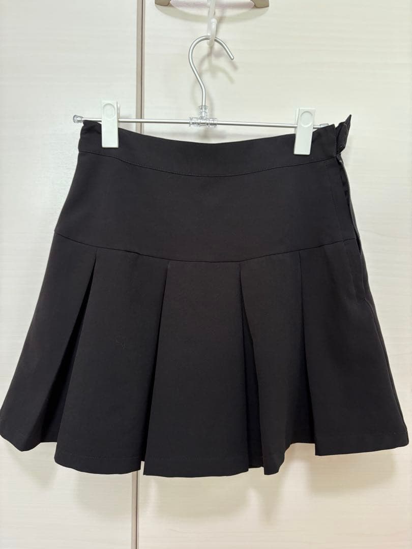 **ラブトキシック（Lovetoxic）**の卒業式用スーツ4点セット