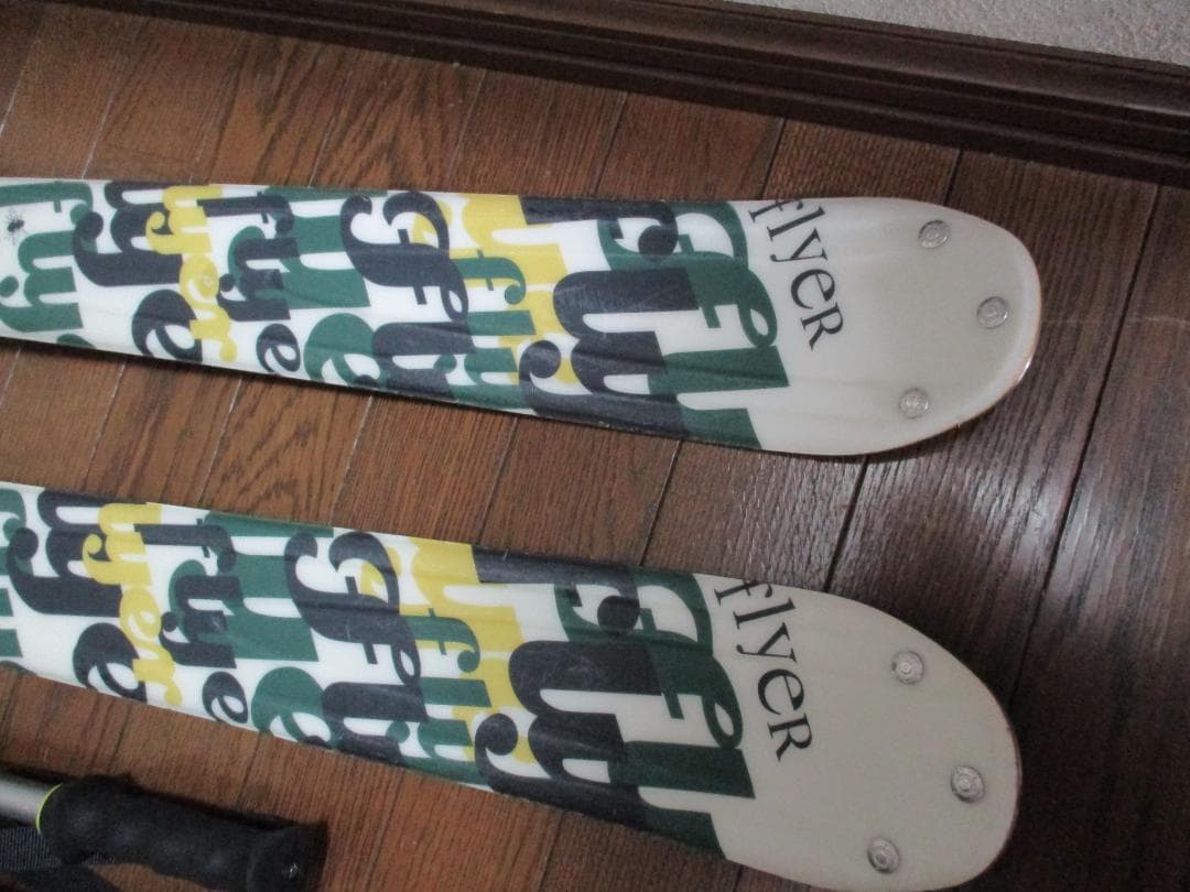 中古スキー SALOMON Flyer 161cm　ポール付 ツインチップ