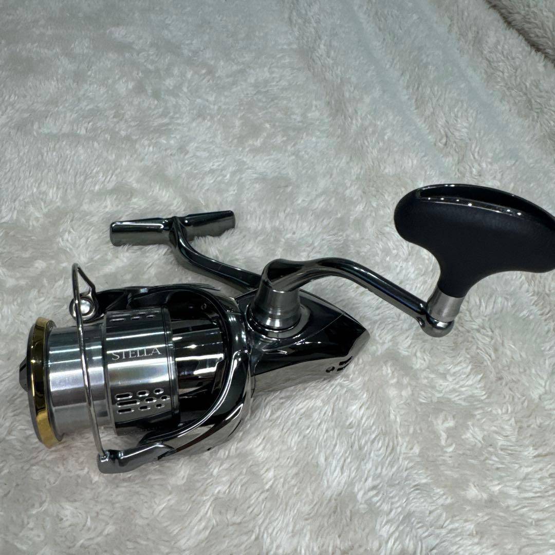 シマノ 18 ステラ 3000MHG 美品　　送料込み