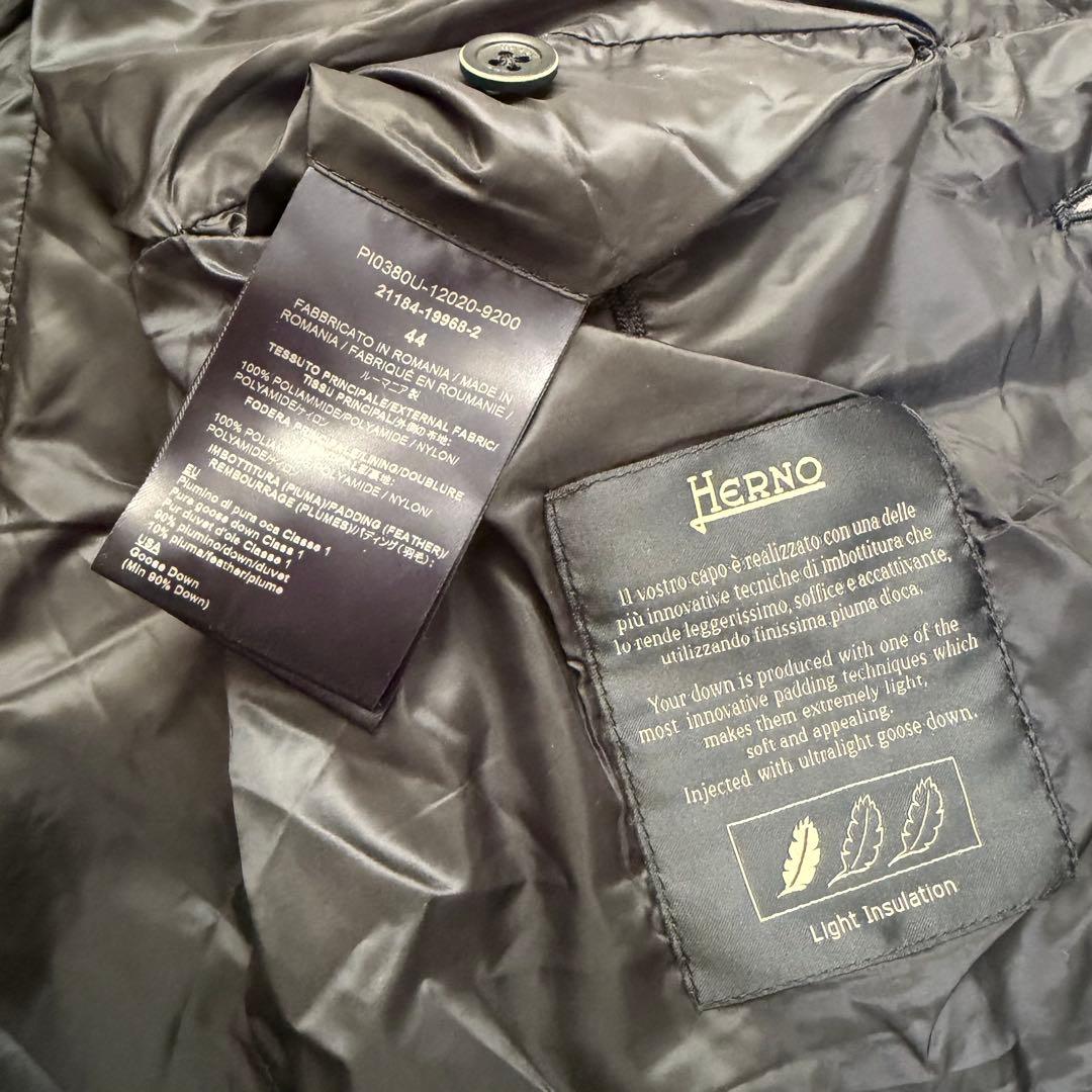 希少サイズ　美品　ヘルノ　ダウンベスト　ライトダウン　ジレ　ネイビー　44サイズ