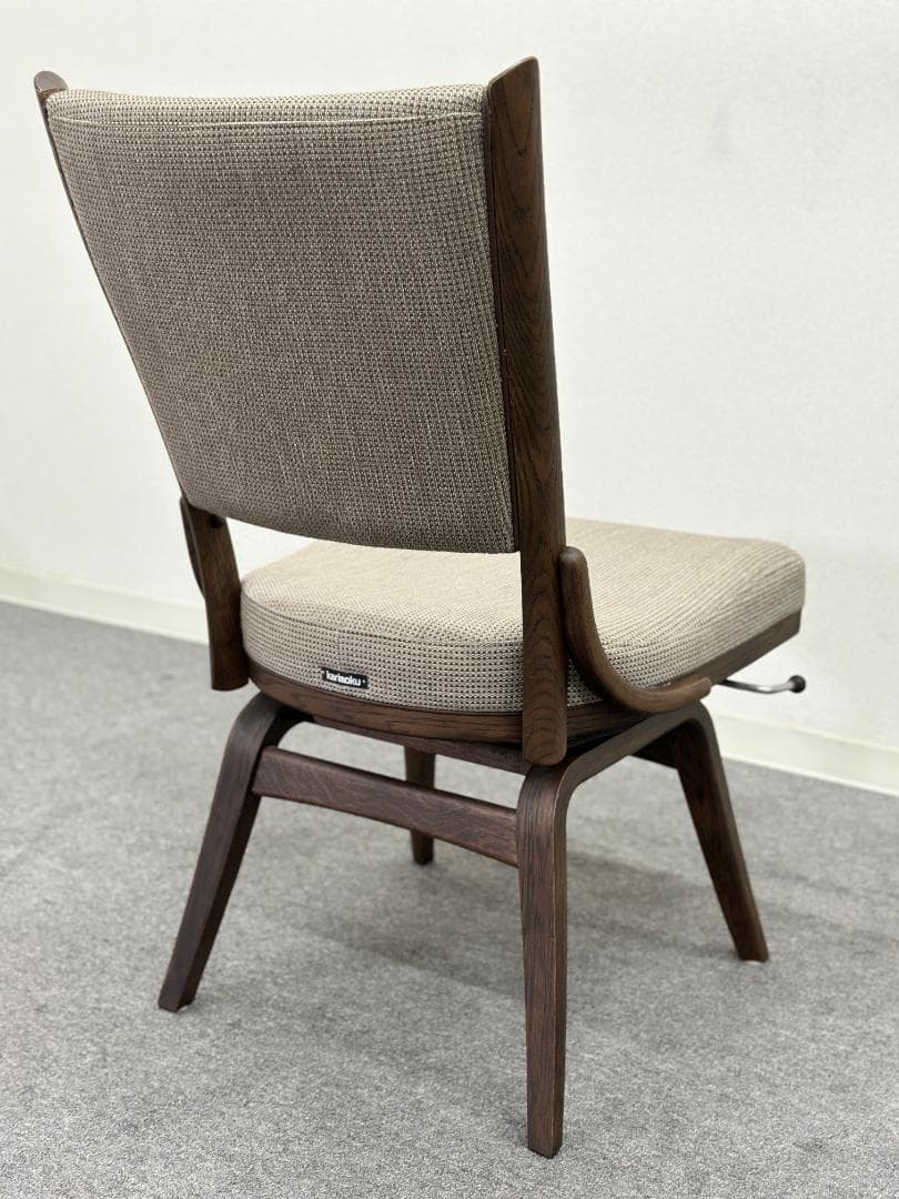 ■カリモク家具■肘無し　ダイニングチェア　回転式　モカブラウン　食堂椅子