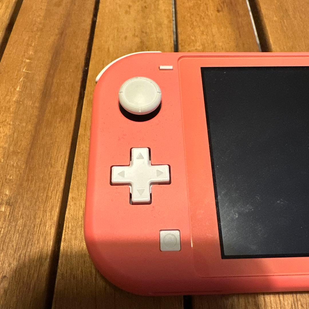 Nintendo Switch Light コーラルピンク　本体＋充電器